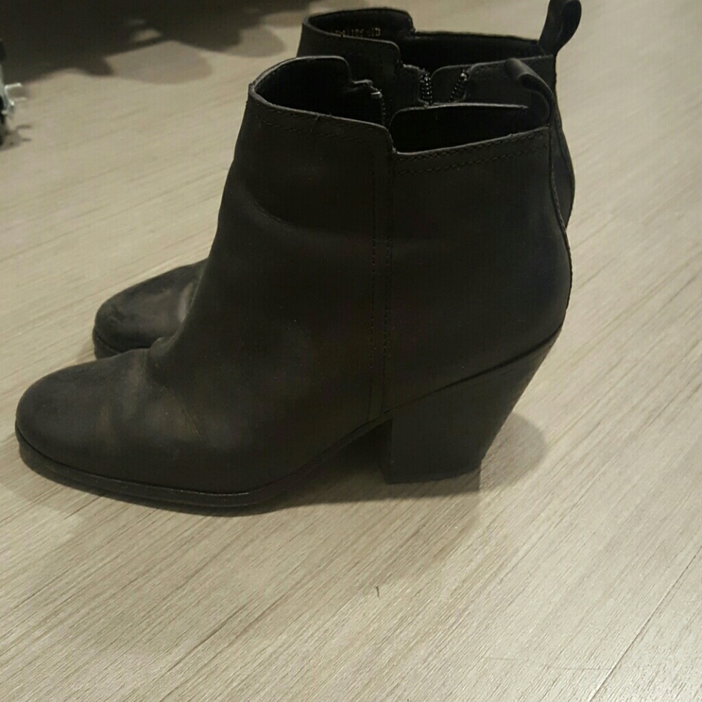 Black Cole Haan heeled ankle boots